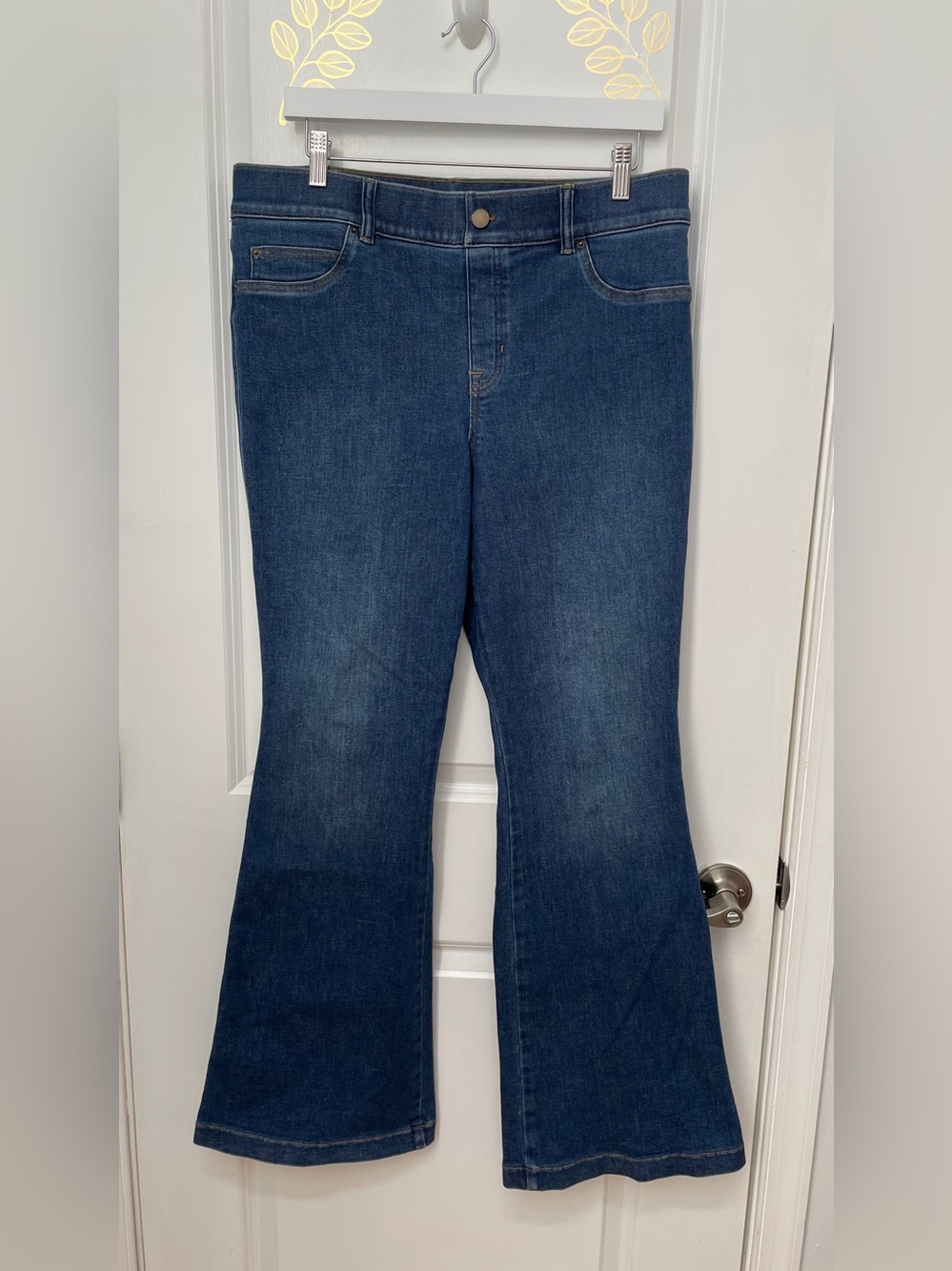 SPANX size XL wide leg pull on jeans